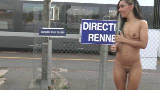 Femme libertine se fait baiser par un sale pervers