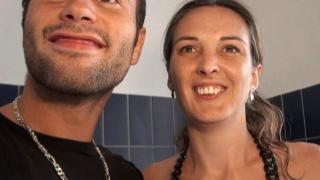 La femme mariée aime la baise hard